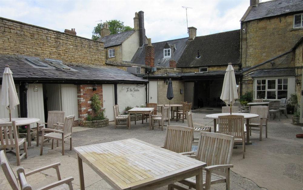 The Bell Inn Moreton-in-Marsh Exterior photo